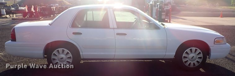 image for item DN2029 2011 Ford Crown Victoria Police Interceptor