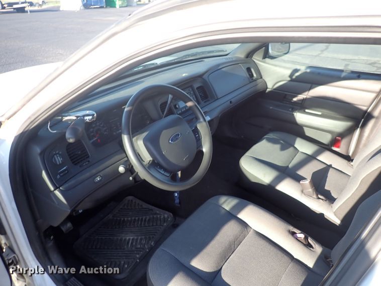 image for item DN2029 2011 Ford Crown Victoria Police Interceptor