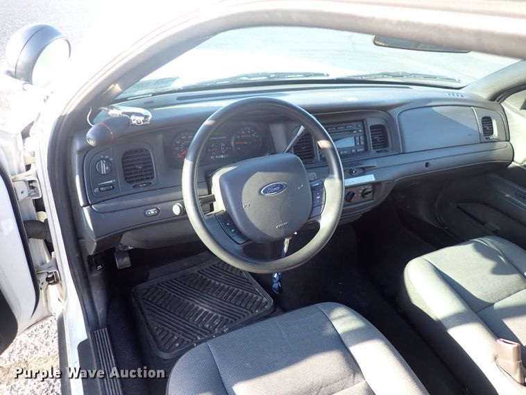 image for item DN2029 2011 Ford Crown Victoria Police Interceptor