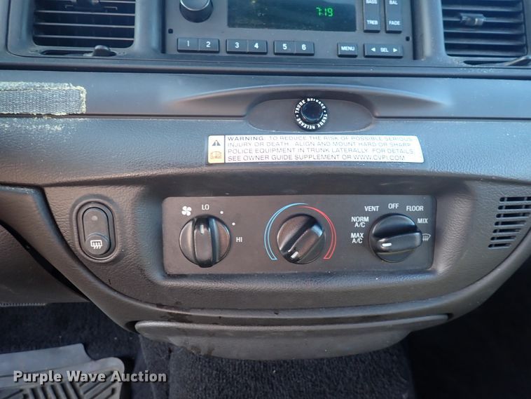 image for item DN2029 2011 Ford Crown Victoria Police Interceptor