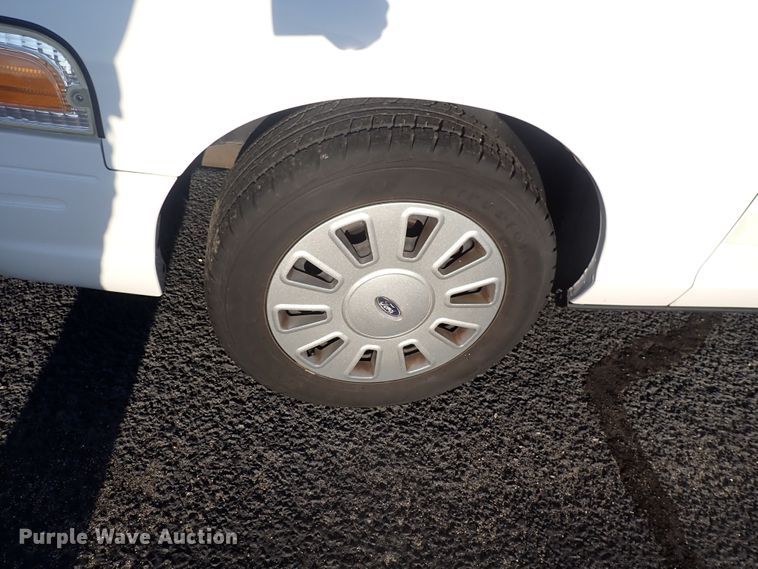 image for item DN2029 2011 Ford Crown Victoria Police Interceptor