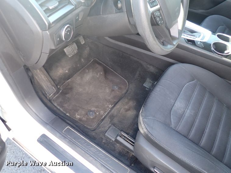 image for item DN2036 2014 Ford Fusion Hybrid