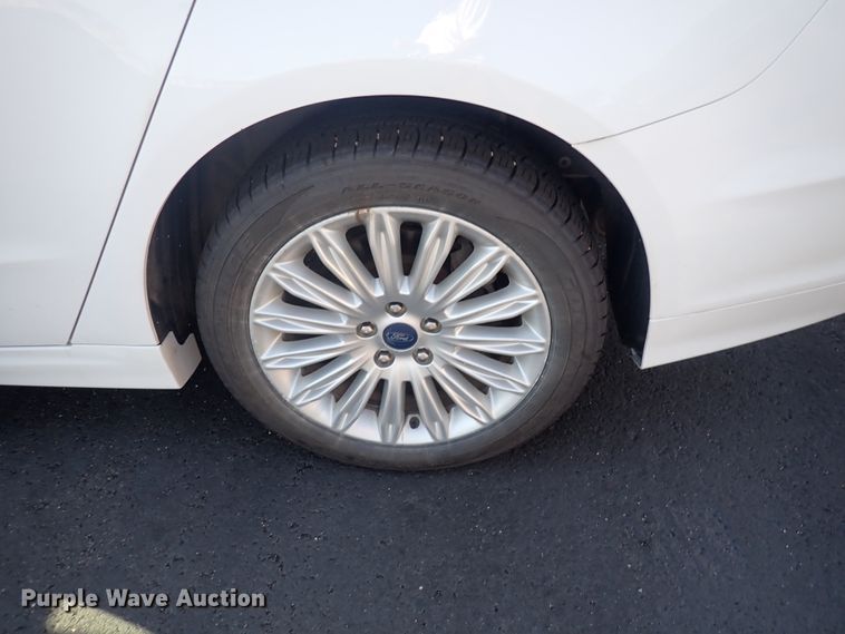 image for item DN2036 2014 Ford Fusion Hybrid