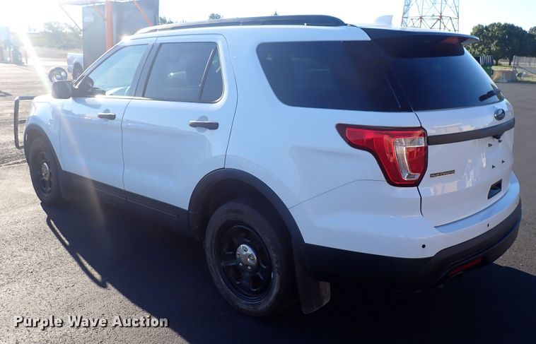 image for item DN2037 2016 Ford Explorer Police Interceptor  SUV