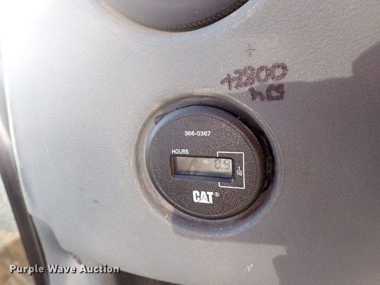 image for item DN2042 2004 Caterpillar 420D  backhoe