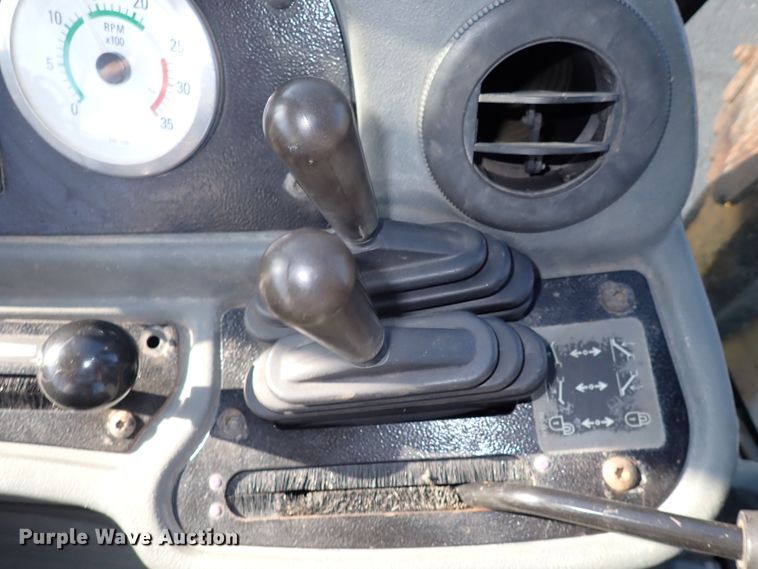 image for item DN2042 2004 Caterpillar 420D  backhoe