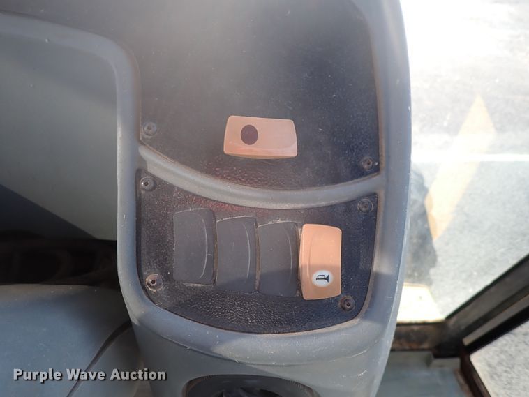 image for item DN2042 2004 Caterpillar 420D  backhoe