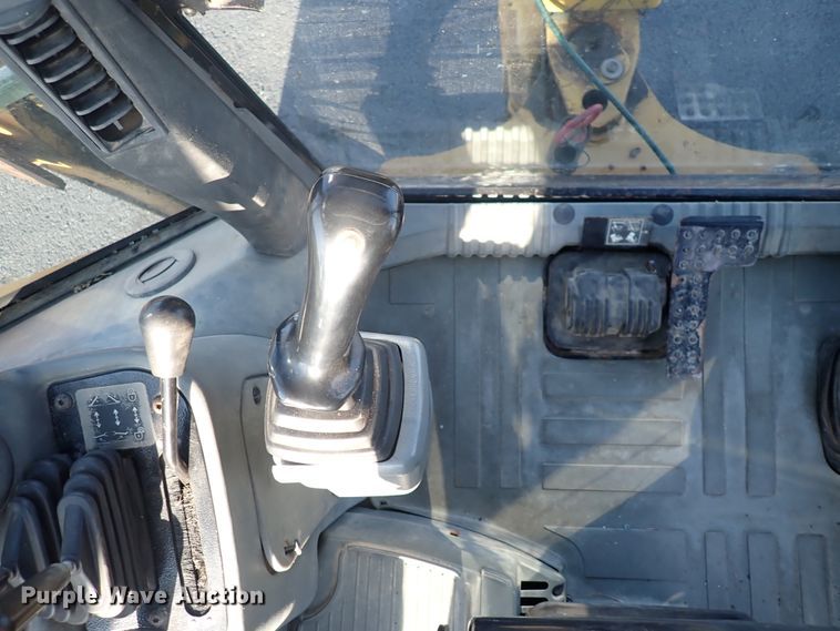 image for item DN2042 2004 Caterpillar 420D  backhoe