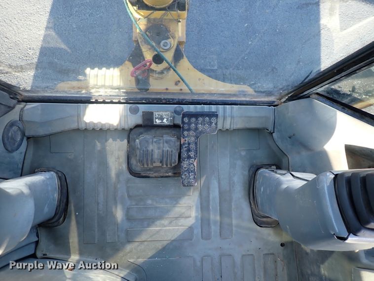 image for item DN2042 2004 Caterpillar 420D  backhoe