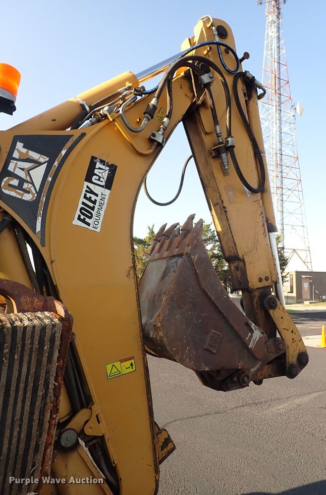 image for item DN2042 2004 Caterpillar 420D  backhoe
