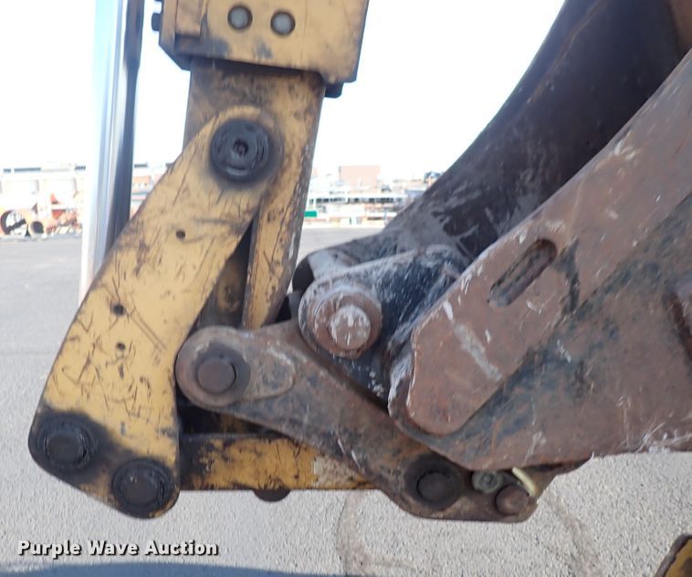 image for item DN2042 2004 Caterpillar 420D  backhoe