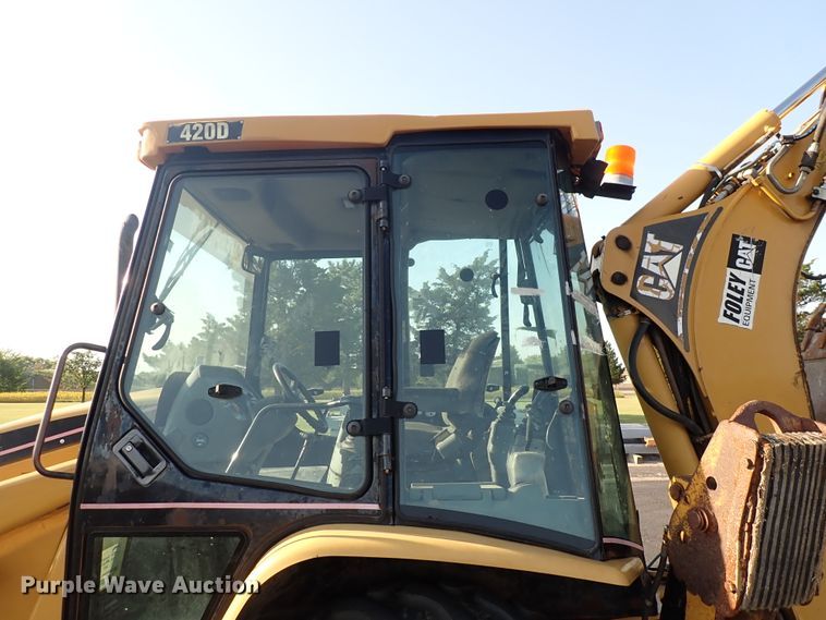 image for item DN2042 2004 Caterpillar 420D  backhoe