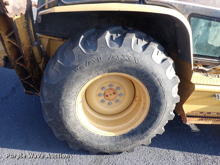 image for item DN2042 2004 Caterpillar 420D  backhoe