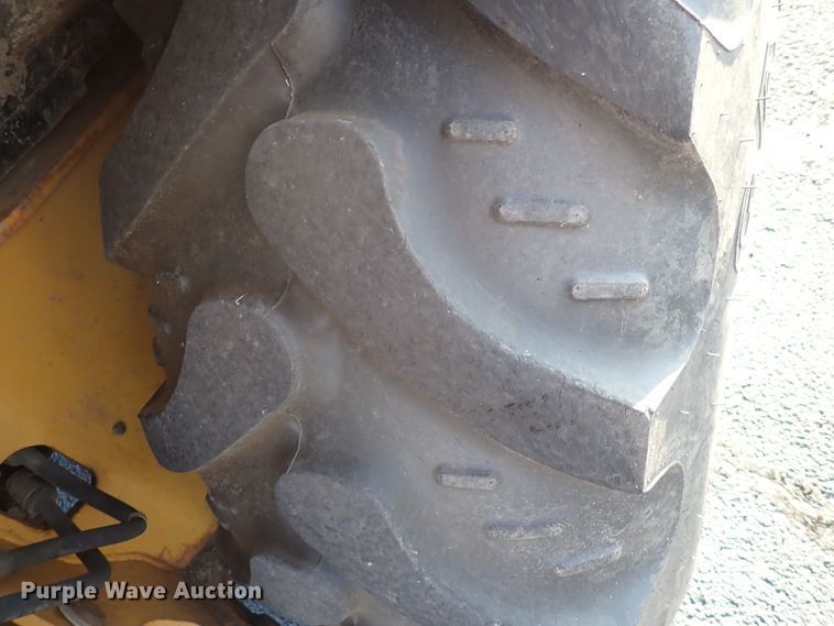 image for item DN2042 2004 Caterpillar 420D  backhoe