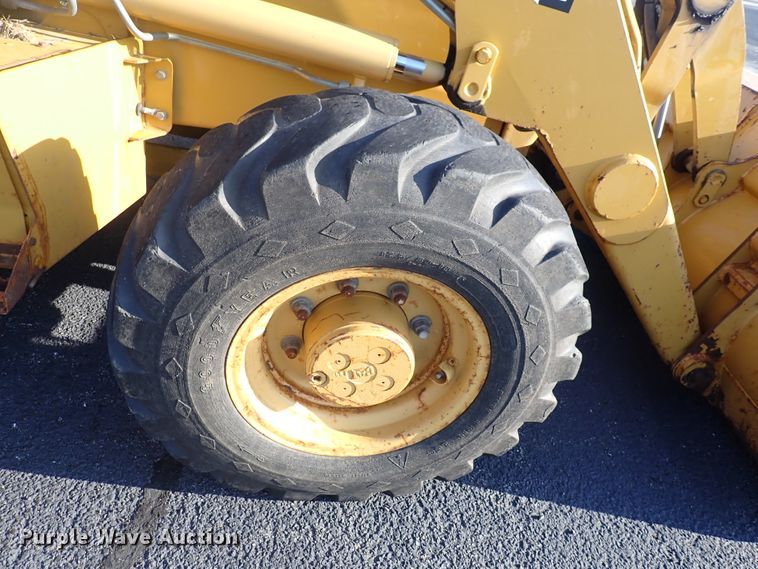 image for item DN2042 2004 Caterpillar 420D  backhoe