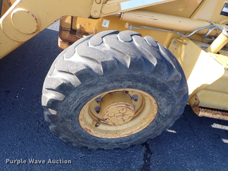 image for item DN2042 2004 Caterpillar 420D  backhoe