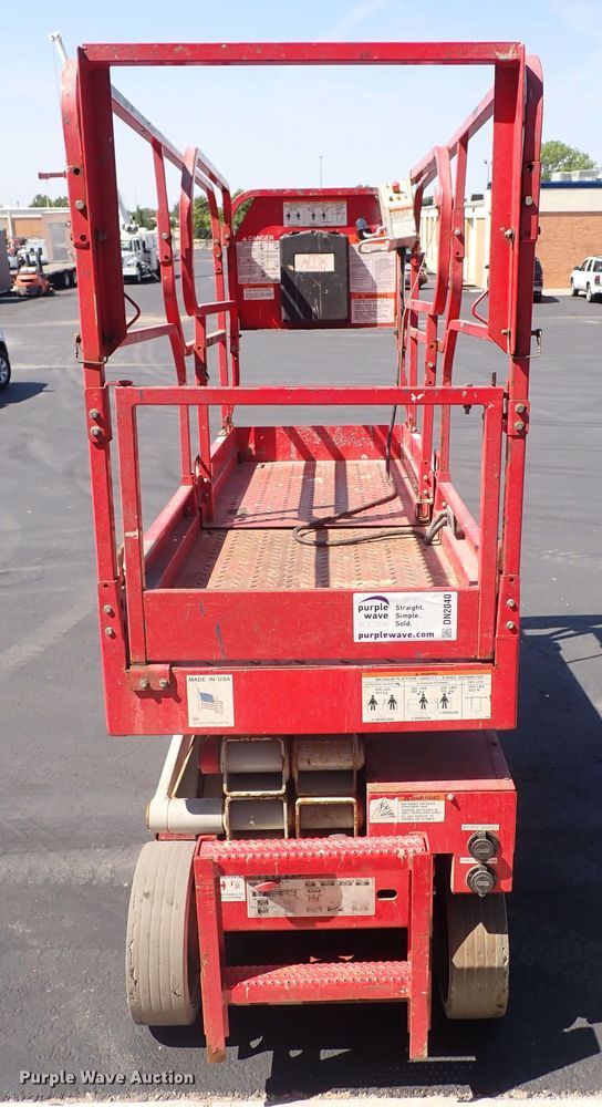 image for item IJ9933 Mec 2033ES  scissor  lift