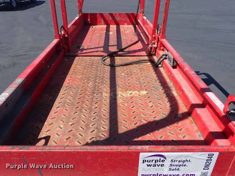 image for item IJ9933 Mec 2033ES  scissor  lift
