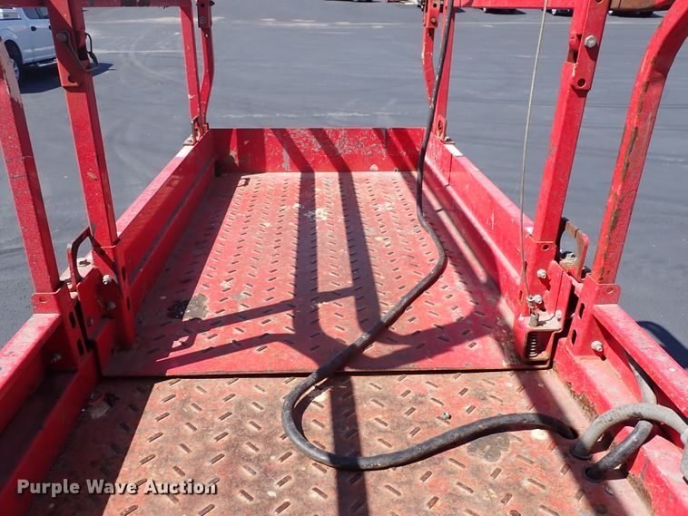 image for item IJ9933 Mec 2033ES  scissor  lift