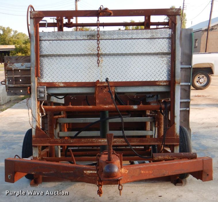 image for item DG1703 Shop built Spring-O-Matic hoof trimming trailer