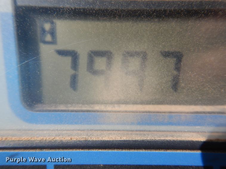 image for item DI5720 1998 New Holland 8970  MFWD tractor