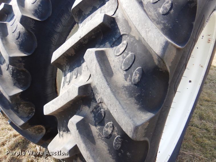 image for item DI5720 1998 New Holland 8970  MFWD tractor