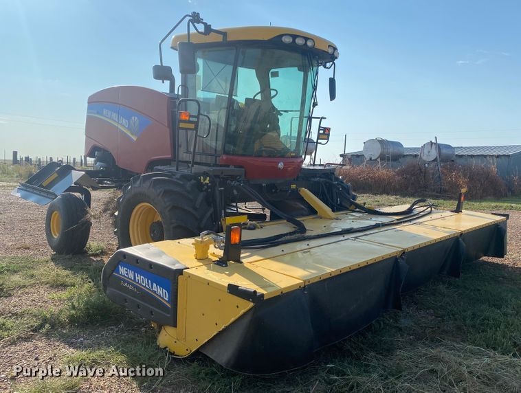 image for item DI5722 2016 New Holland SR260  windrower