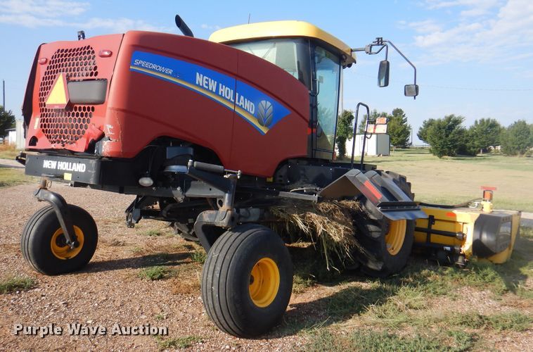 image for item DI5722 2016 New Holland SR260  windrower