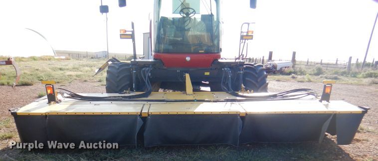 image for item DI5722 2016 New Holland SR260  windrower