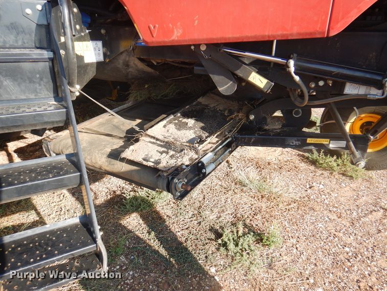 image for item DI5722 2016 New Holland SR260  windrower