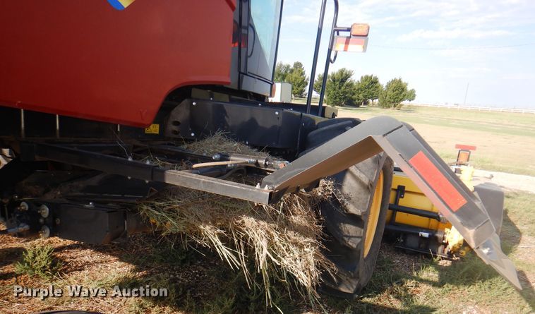 image for item DI5722 2016 New Holland SR260  windrower