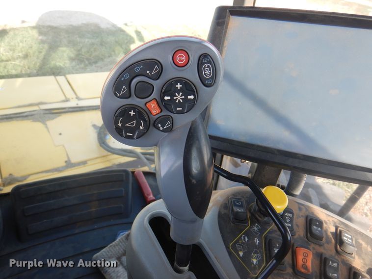 image for item DI5722 2016 New Holland SR260  windrower