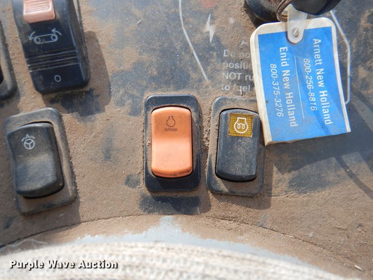 image for item DI5722 2016 New Holland SR260  windrower