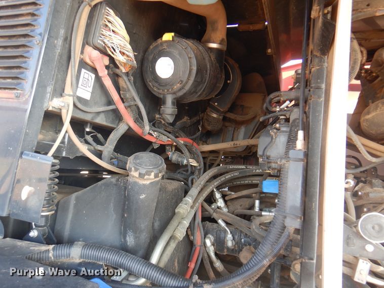 image for item DI5722 2016 New Holland SR260  windrower