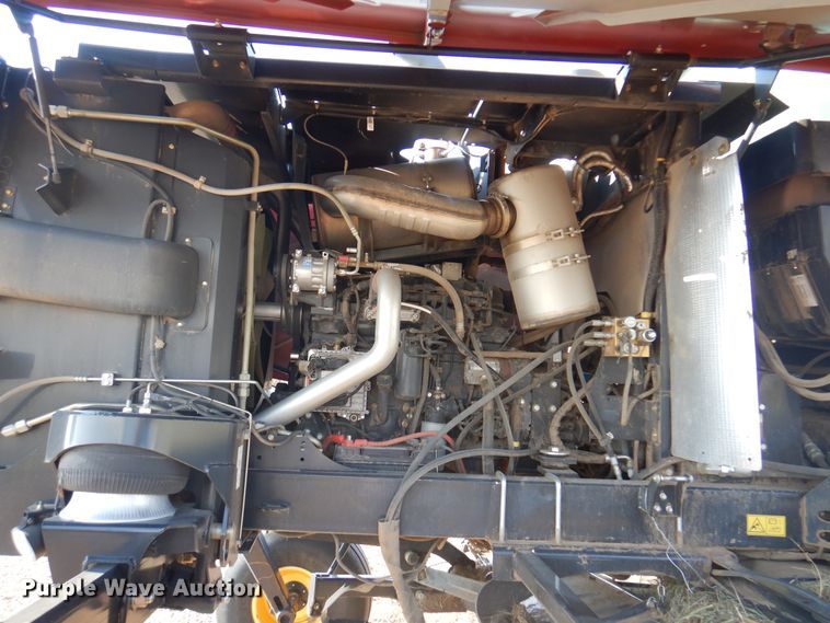 image for item DI5722 2016 New Holland SR260  windrower