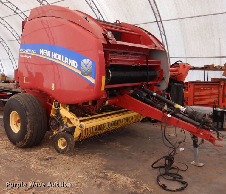 image for item DI5723 2014 New Holland Roll-Belt 560 Specialty Crop  round baler