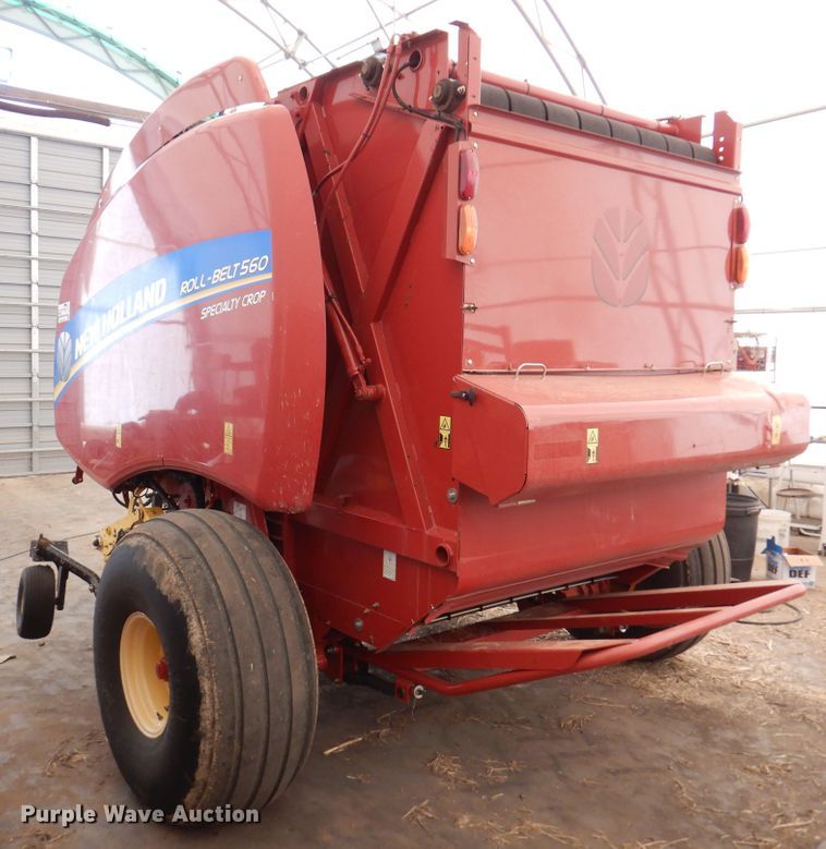image for item DI5723 2014 New Holland Roll-Belt 560 Specialty Crop  round baler