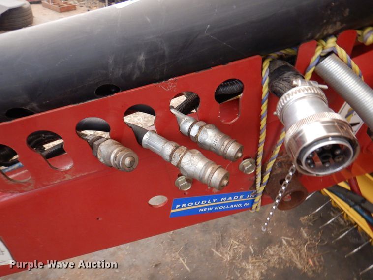 image for item DI5723 2014 New Holland Roll-Belt 560 Specialty Crop  round baler