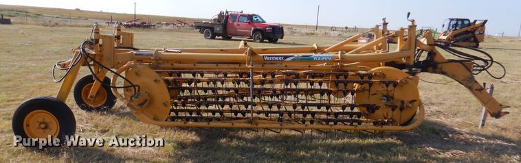image for item DI5726 Vermeer R2300  hay rake