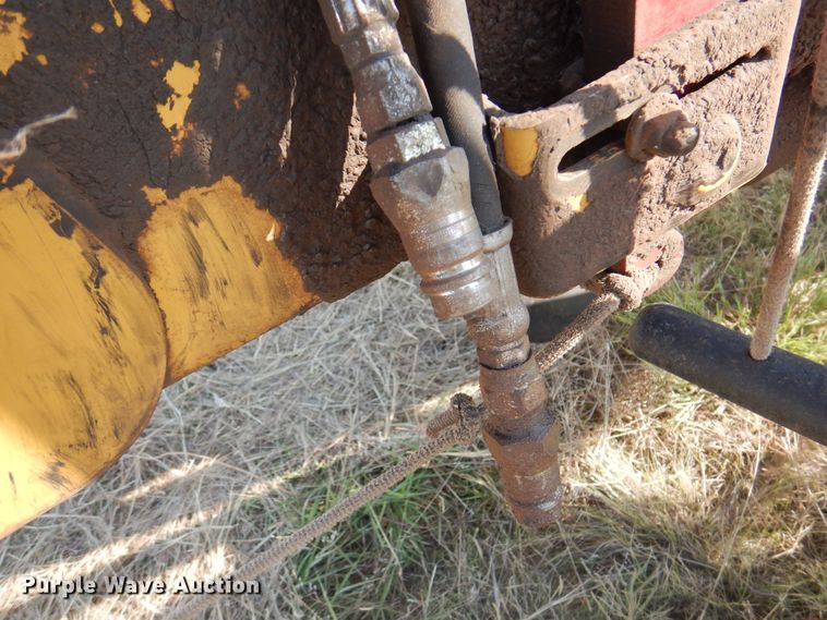 image for item DI5726 Vermeer R2300  hay rake