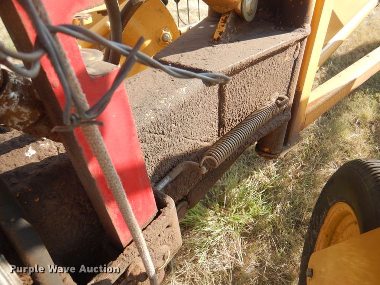 image for item DI5726 Vermeer R2300  hay rake