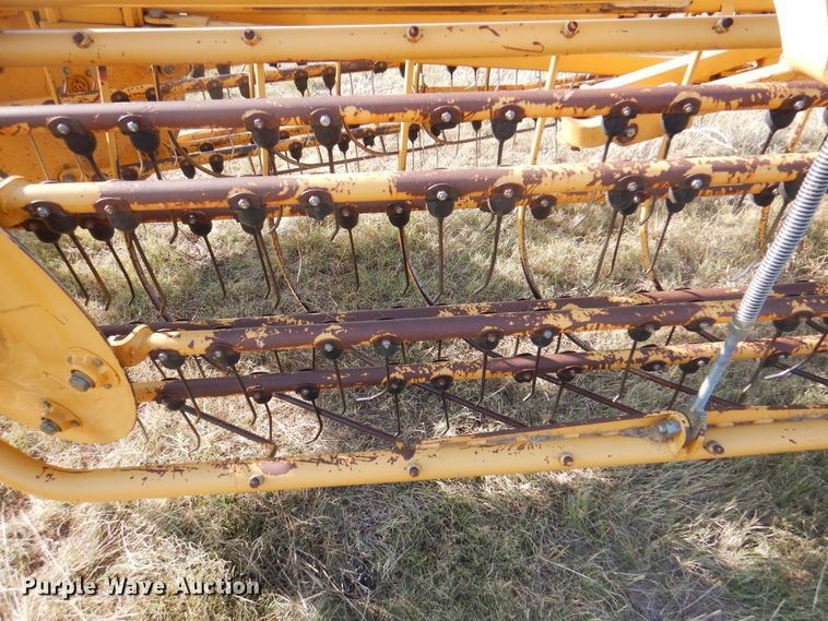 image for item DI5726 Vermeer R2300  hay rake