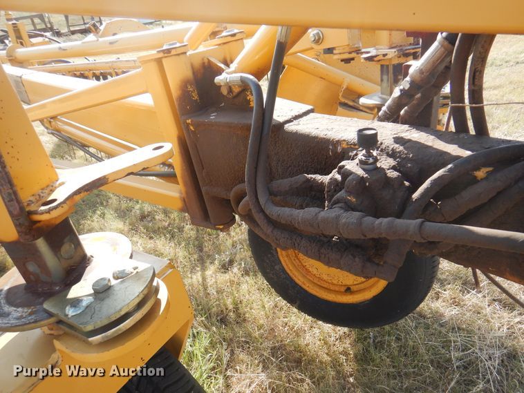 image for item DI5726 Vermeer R2300  hay rake