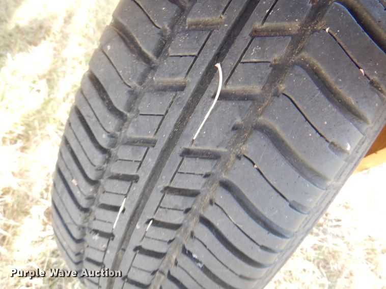 image for item DI5726 Vermeer R2300  hay rake