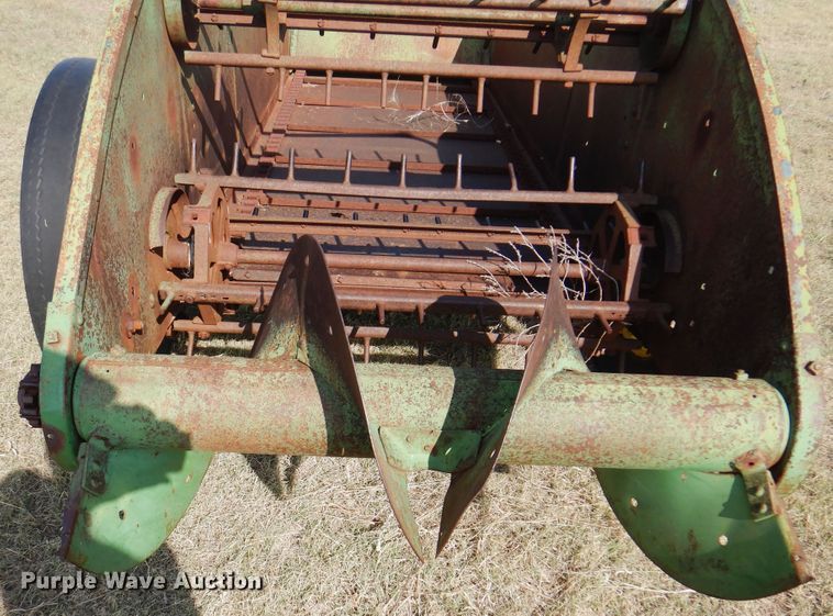 image for item DI5732 John Deere  manure spreader