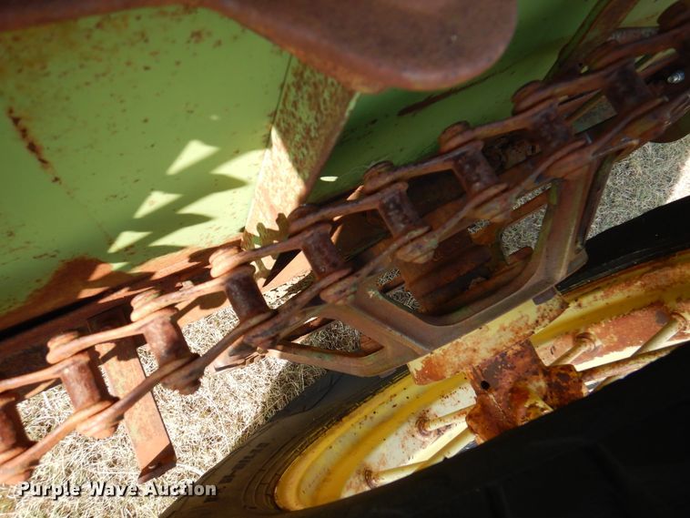 image for item DI5732 John Deere  manure spreader