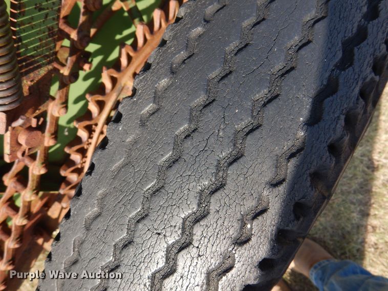 image for item DI5732 John Deere  manure spreader