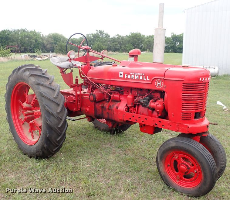 image for item DJ5738 Farmall H  tractor