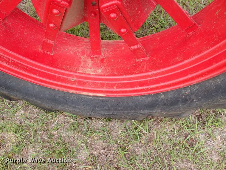 image for item DJ5738 Farmall H  tractor