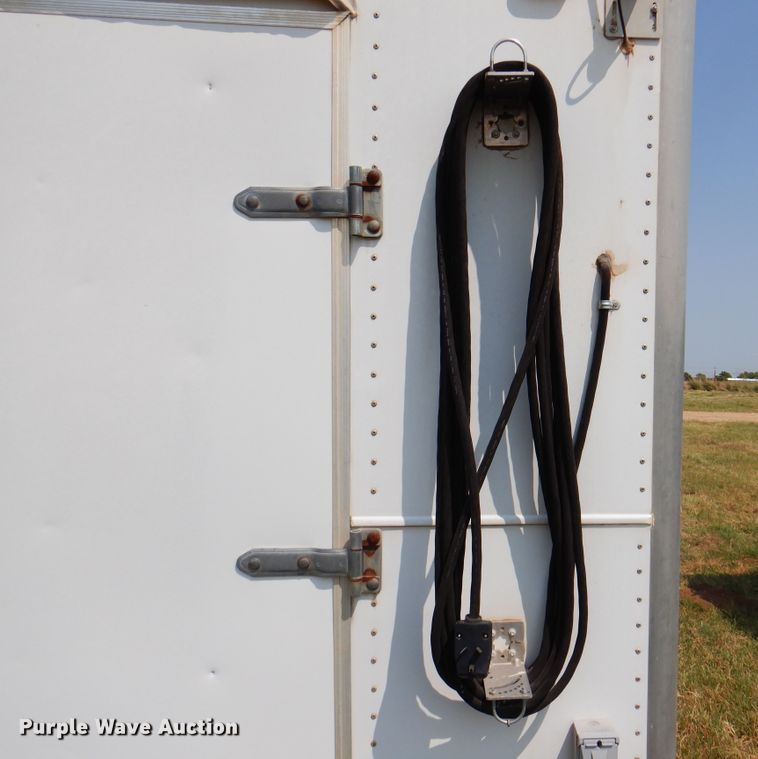 image for item DK8212 Enclosed cargo trailer